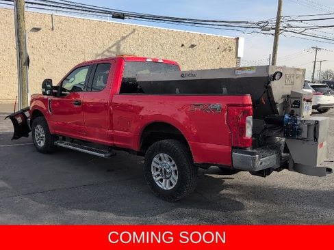 Used 2018 Ford F250 XLT w/ XLT Value Package image 3