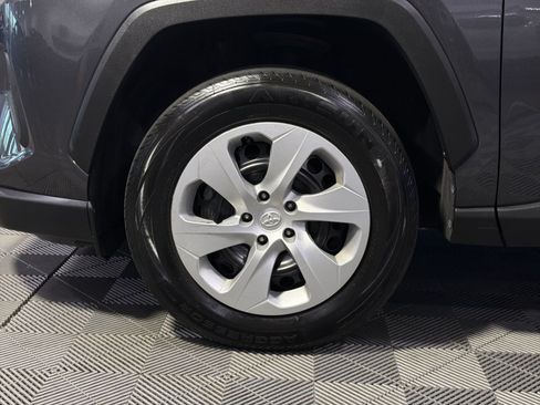 Used 2023 Toyota RAV4 LE AWD/4WD image 16