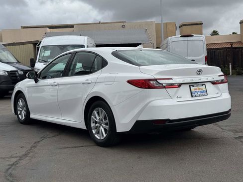 Used 2025 Toyota Camry LE FWD image 10