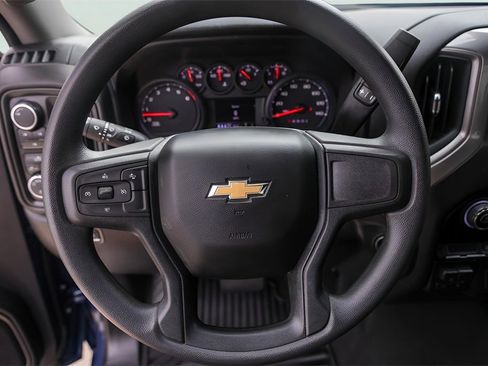 Used 2025 Chevrolet Silverado 2500 Custom w/ Custom Convenience Package image 15