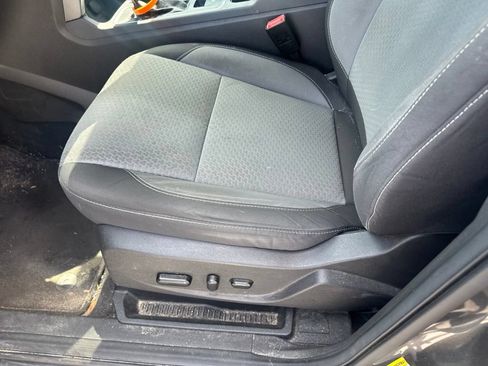 Used 2017 Ford Escape SE FWD image 15