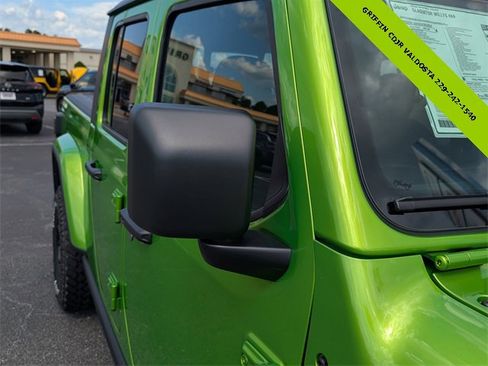 New 2025 Jeep Gladiator Willys image 15