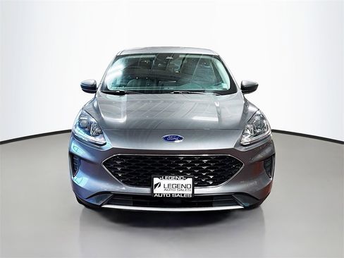 Used 2022 Ford Escape SE image 2