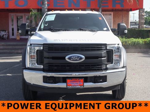 Used 2018 Ford F550 2WD Crew Cab Super Duty image 3