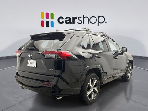 Used 2023 Toyota RAV4 SE w/ Weather & Moonroof Package AWD/4WD image 5