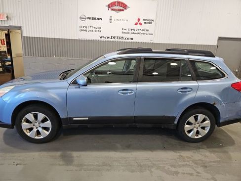 Used 2012 Subaru Outback 2.5i AWD/4WD image 6