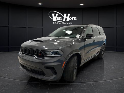 Used 2024 Dodge Durango R/T w/ Tow 'N Go Package AWD/4WD image 3