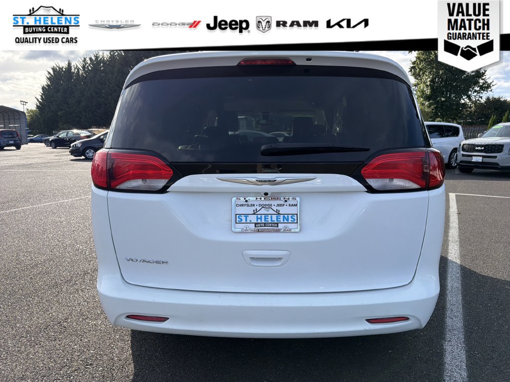 Used 2021 Chrysler Voyager Lxi FWD image 5