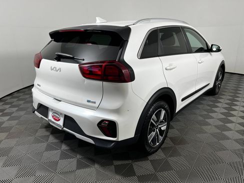 Used 2022 Kia Niro LXS FWD image 5