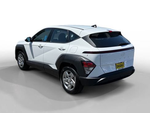 Certified 2026 Hyundai Kona SE FWD image 3