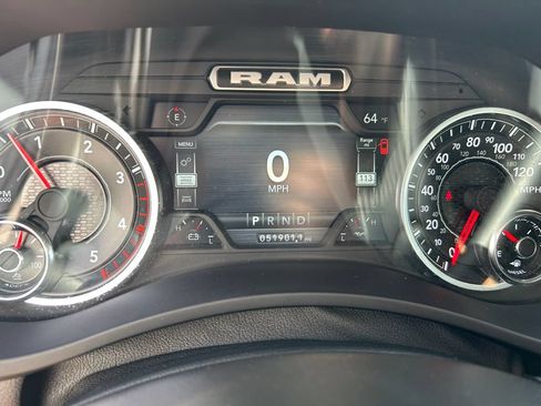 Used 2024 RAM 2500 Laramie AWD/4WD image 12