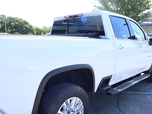 Used 2021 Chevrolet Silverado 3500 High Country w/ Z71 Off-Road Package AWD/4WD image 7