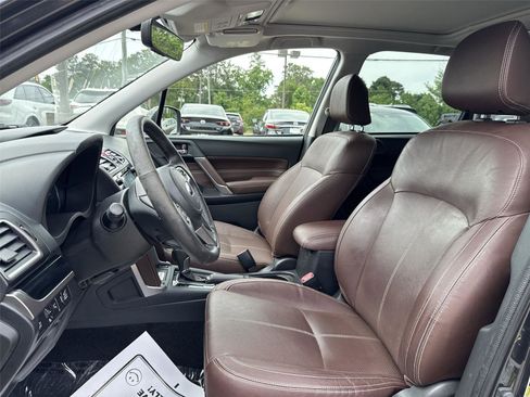 Used 2018 Subaru Forester 2.5i Touring w/ Popular Package #3B AWD/4WD image 11