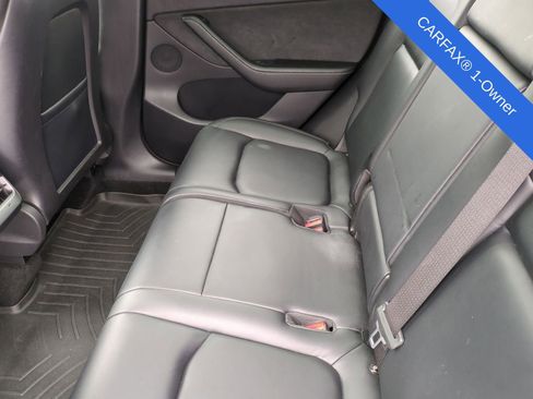 Used 2021 Tesla Model Y Long Range image 19
