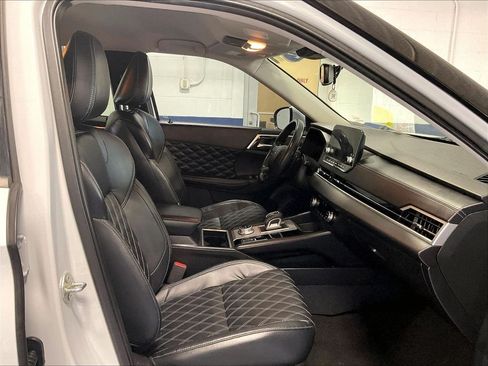 Used 2022 Mitsubishi Outlander SEL AWD/4WD image 11