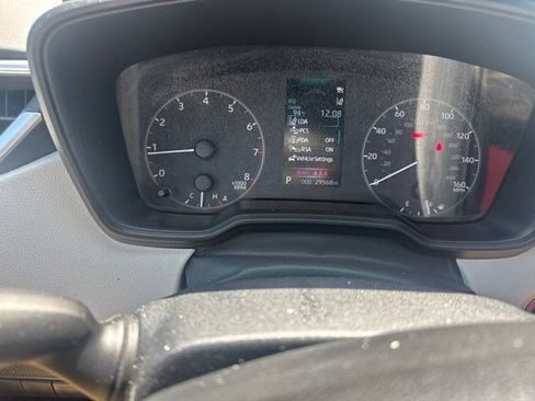 Used 2023 Toyota Corolla SE FWD image 3