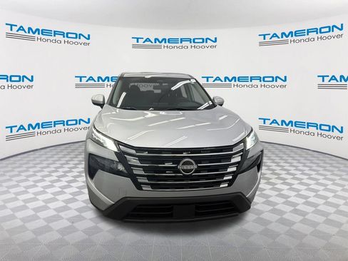 Used 2024 Nissan Rogue SV AWD/4WD image 8