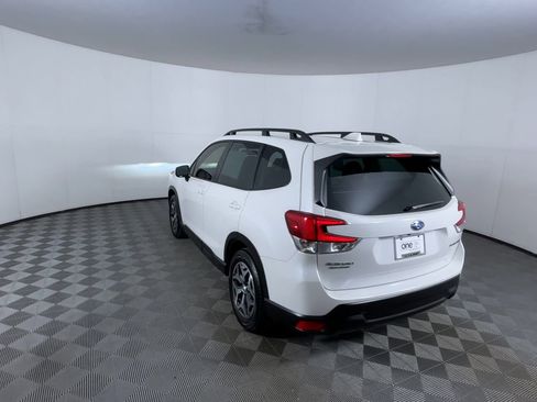 Certified 2023 Subaru Forester Premium image 7
