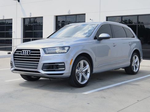 Used 2019 Audi Q7 3.0T Prestige image 4