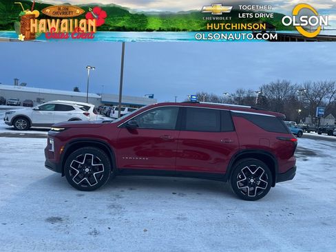 New 2026 Chevrolet Traverse High Country image 2
