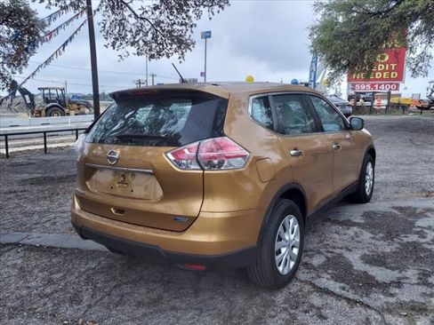 Used 2015 Nissan Rogue SV FWD image 6