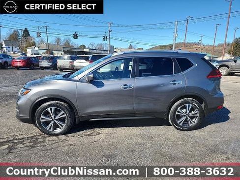 Certified 2019 Nissan Rogue SV w/ Sun & Sound Touring Package image 5