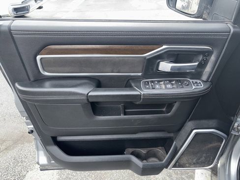 Used 2024 RAM 2500 Laramie image 8