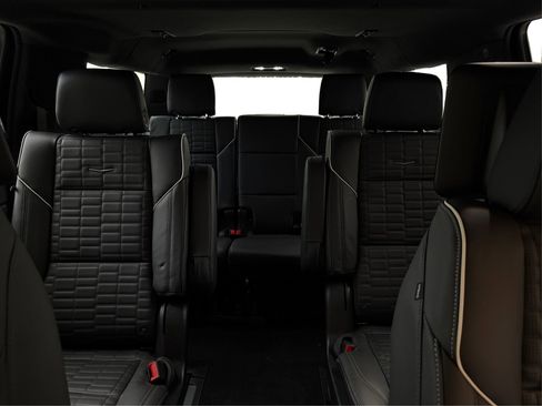 New 2026 Cadillac Escalade ESV Platinum Sport w/ LPO, ONYX Package image 16