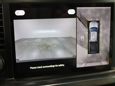 New 2026 Ford F250 Lariat w/ Black Appearance Package image 57