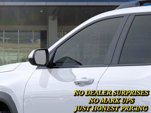 New 2026 Chevrolet Equinox ACTIV w/ Convenience Package III FWD image 12