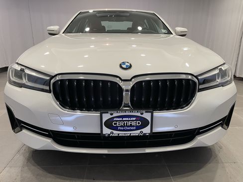 Certified 2023 BMW 540i xDrive w/ Premium Package AWD/4WD image 2