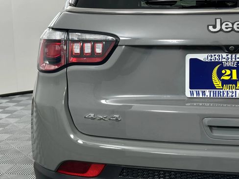 Used 2020 Jeep Compass Limited AWD/4WD image 21