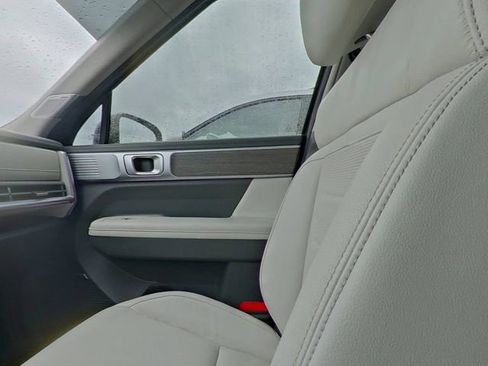 Used 2024 Hyundai Santa Fe Limited AWD/4WD image 28