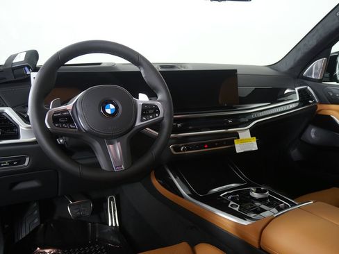 Used 2027 BMW X7 xDrive40i w/ Executive Package AWD/4WD image 19
