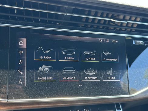 Used 2019 Audi Q8 Premium Plus w/ Premium Plus image 35