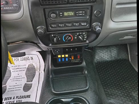 Used 2011 Ford Ranger XL image 16