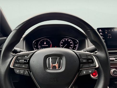 Used 2019 Honda Accord Sport image 15