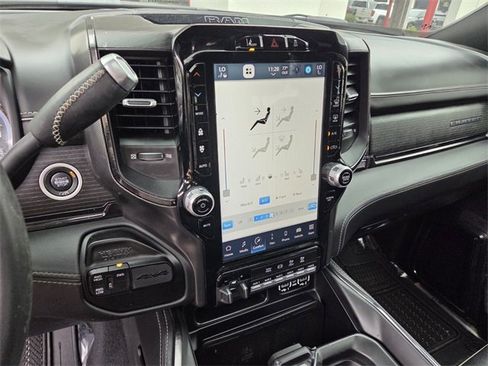 Certified 2022 RAM 2500 Limited image 26