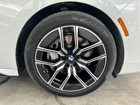 Used 2026 BMW 740i xDrive AWD/4WD image 22