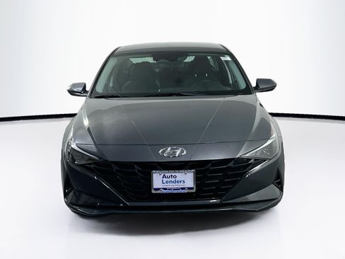 Used 2023 Hyundai Elantra SEL FWD image 2