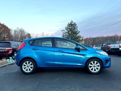 Used 2012 Ford Fiesta SE image 4
