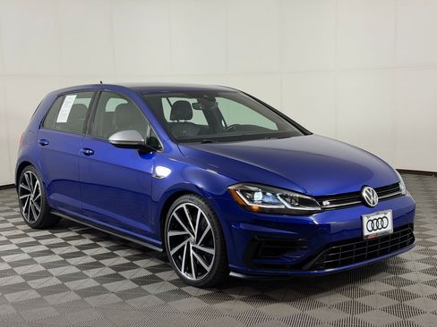Used 2018 Volkswagen Golf R 4-Door AWD/4WD image 7