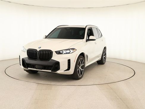 Used 2024 BMW X5 sDrive40i w/ M Sport Package image 12