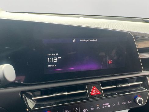 Used 2023 Kia Niro Wave w/ Wave Preserve Package FWD image 15