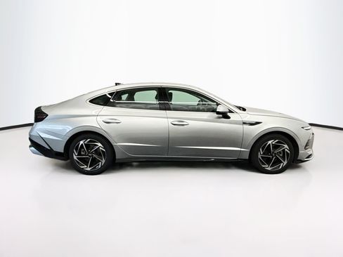 Used 2025 Hyundai Sonata SEL FWD image 10