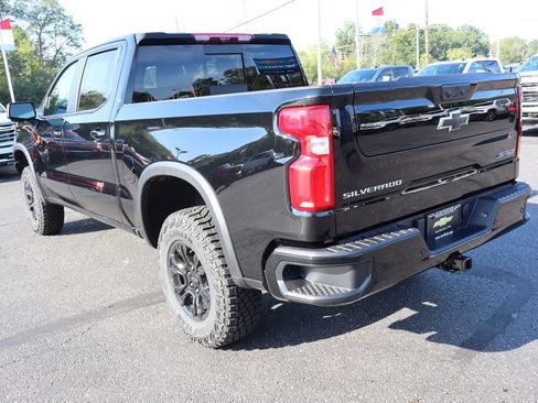 New 2026 Chevrolet Silverado 1500 ZR2 AWD/4WD image 3
