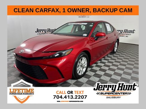 Used 2025 Toyota Camry LE image 1