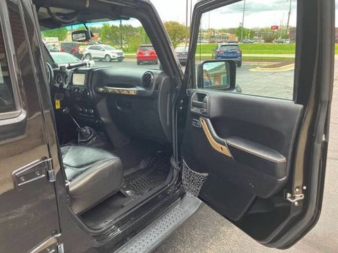 Used 2014 Jeep Wrangler Unlimited Sahara AWD/4WD image 24