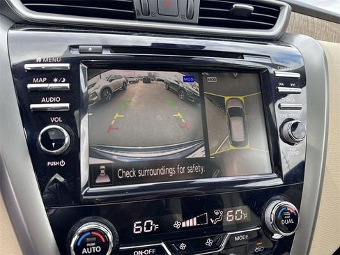 Used 2024 Nissan Murano SL image 17