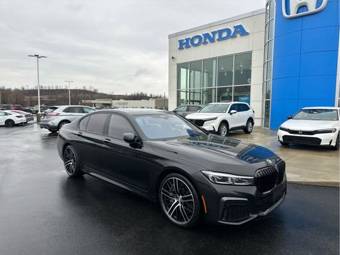 Used 2022 BMW 750i xDrive image 5